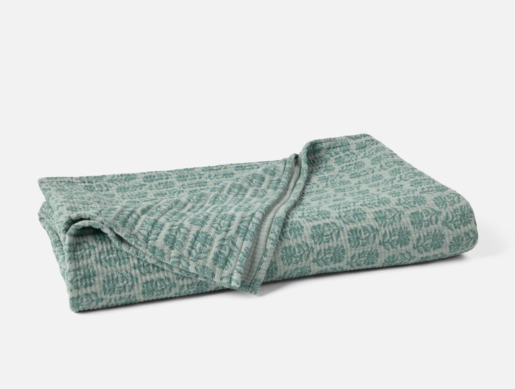 Muted Green Textured Textile Bed Blanket for Everyday Comfort