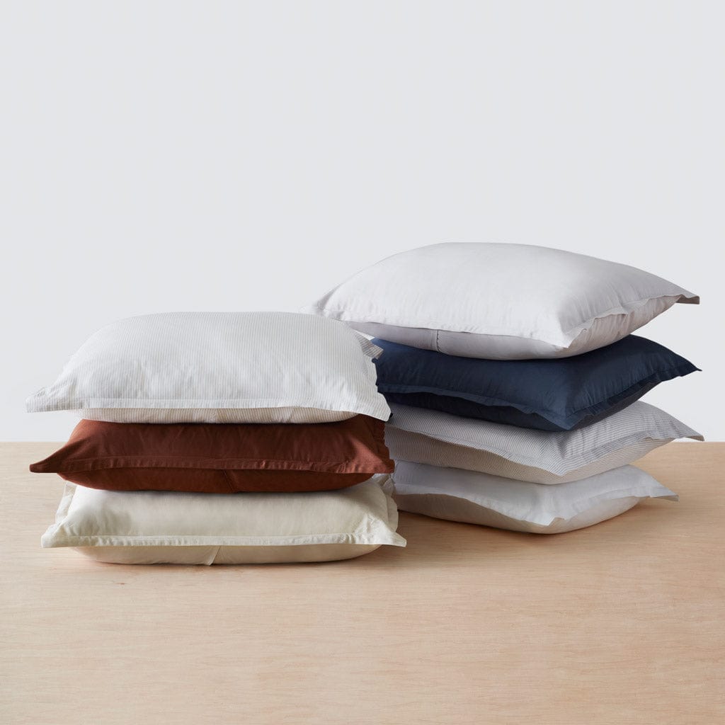 Relaxed bedding with refined natural textures