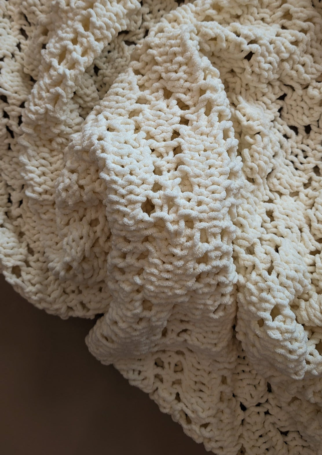 Chunky Knit Cream Chenille Throw Blanket