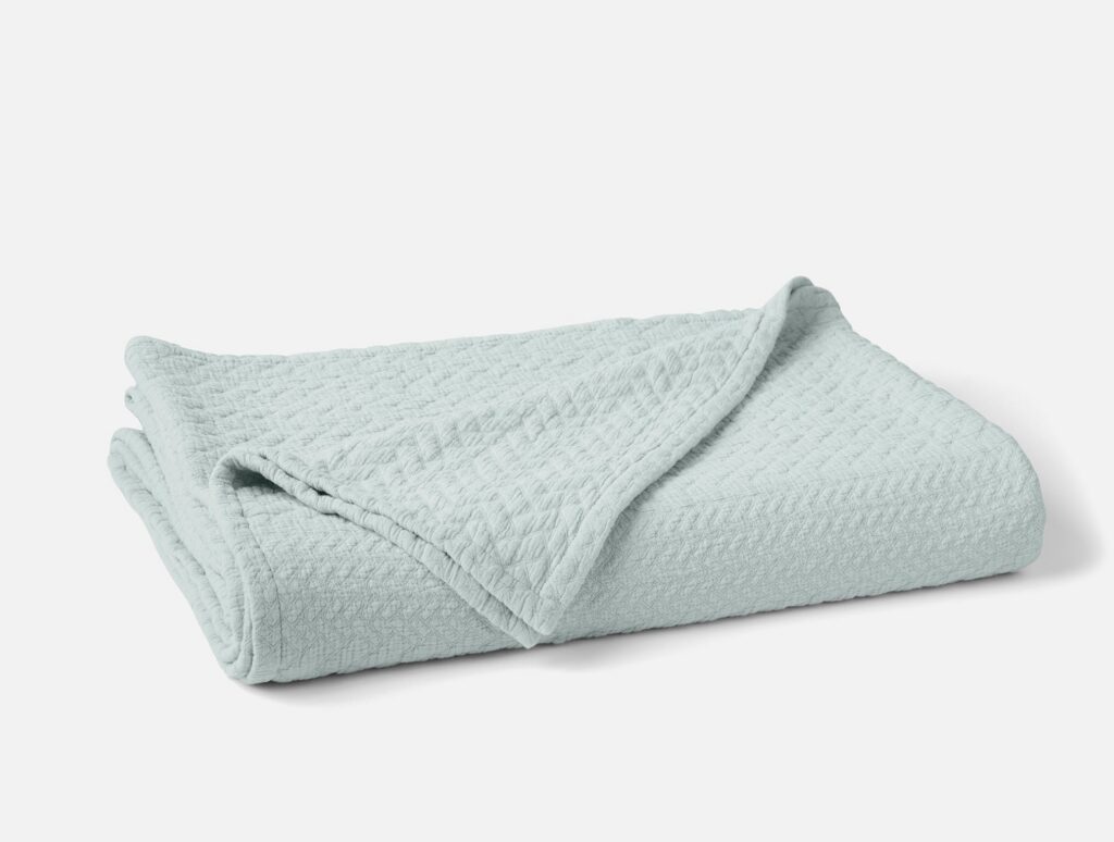 Pale Blue Textured Textile Bed Blanket for Everyday Comfort