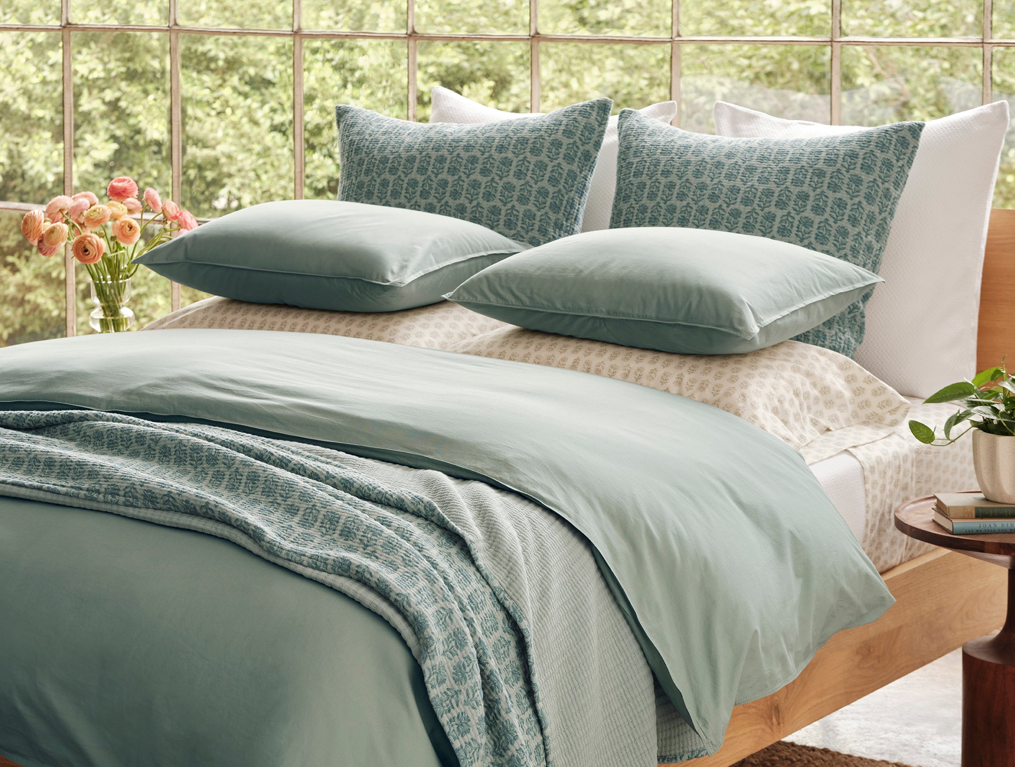 Muted Green Textured Textile Bed Blanket for Everyday Comfort - Image 3