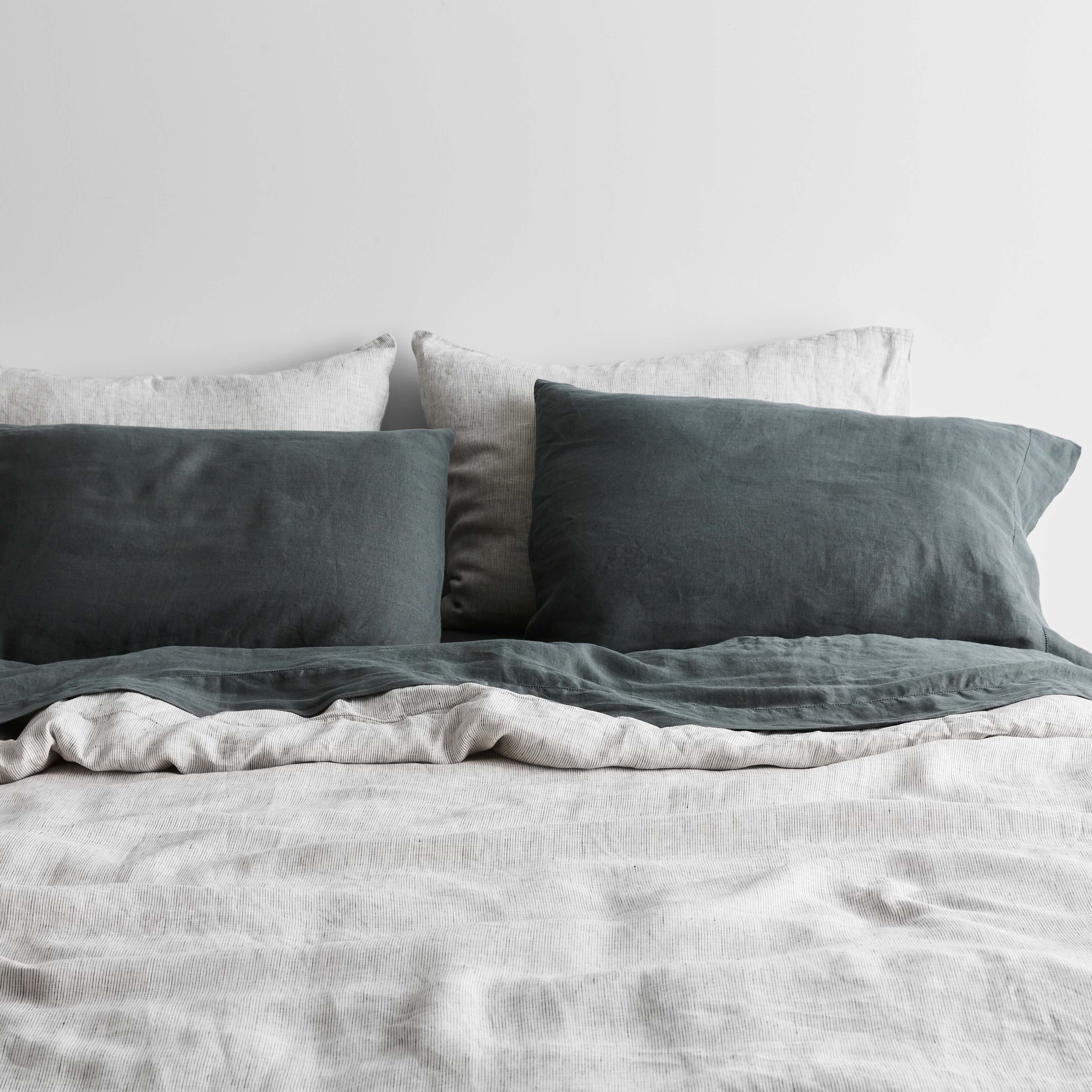 Classic Stonewashed Linen Bedding Bundle - Image 46