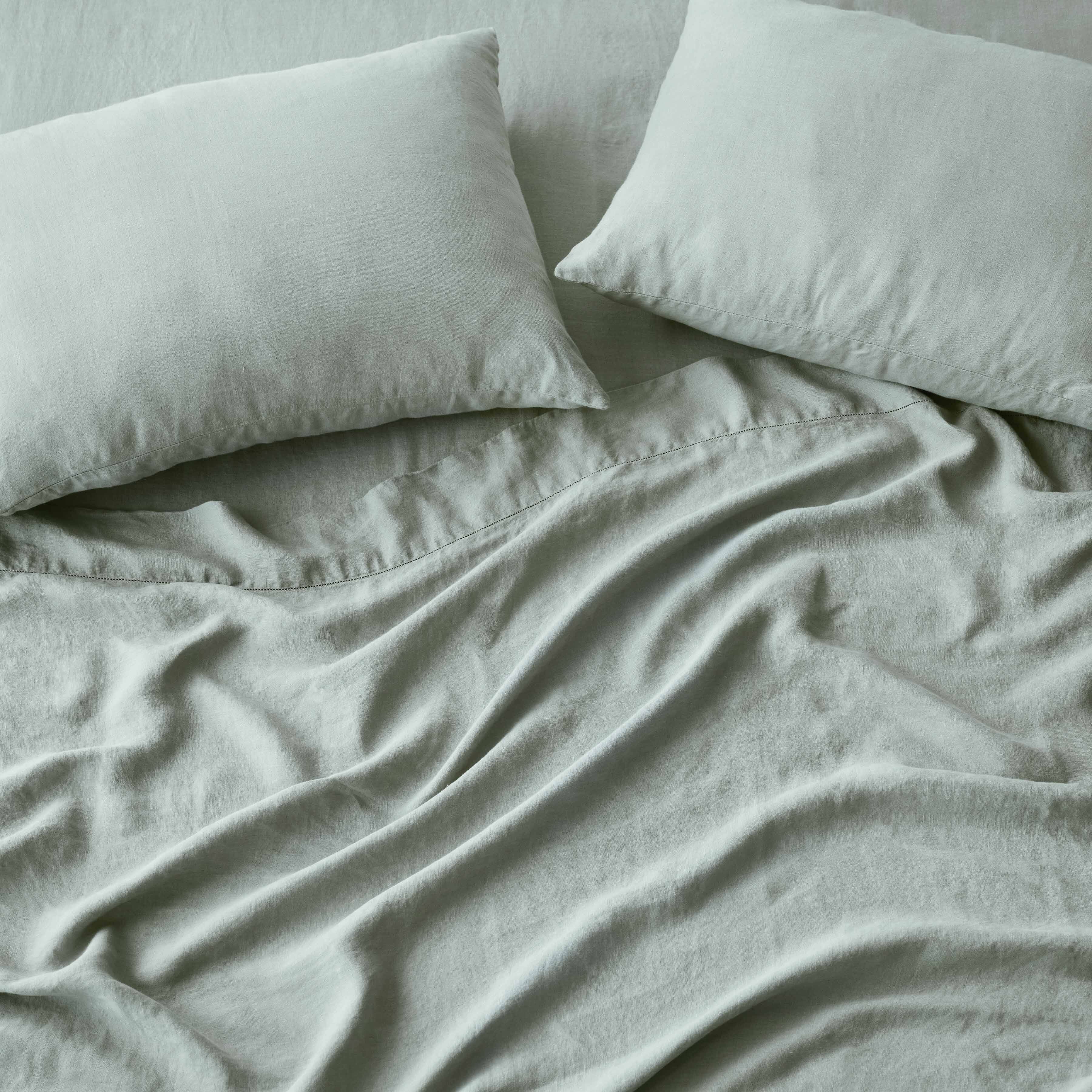 Classic Stonewashed Linen Bedding Bundle - Image 81