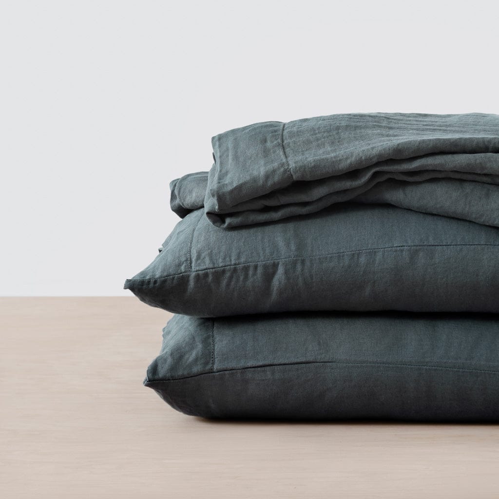 Stonewashed Linen Sheet Set in Blue - Image 7
