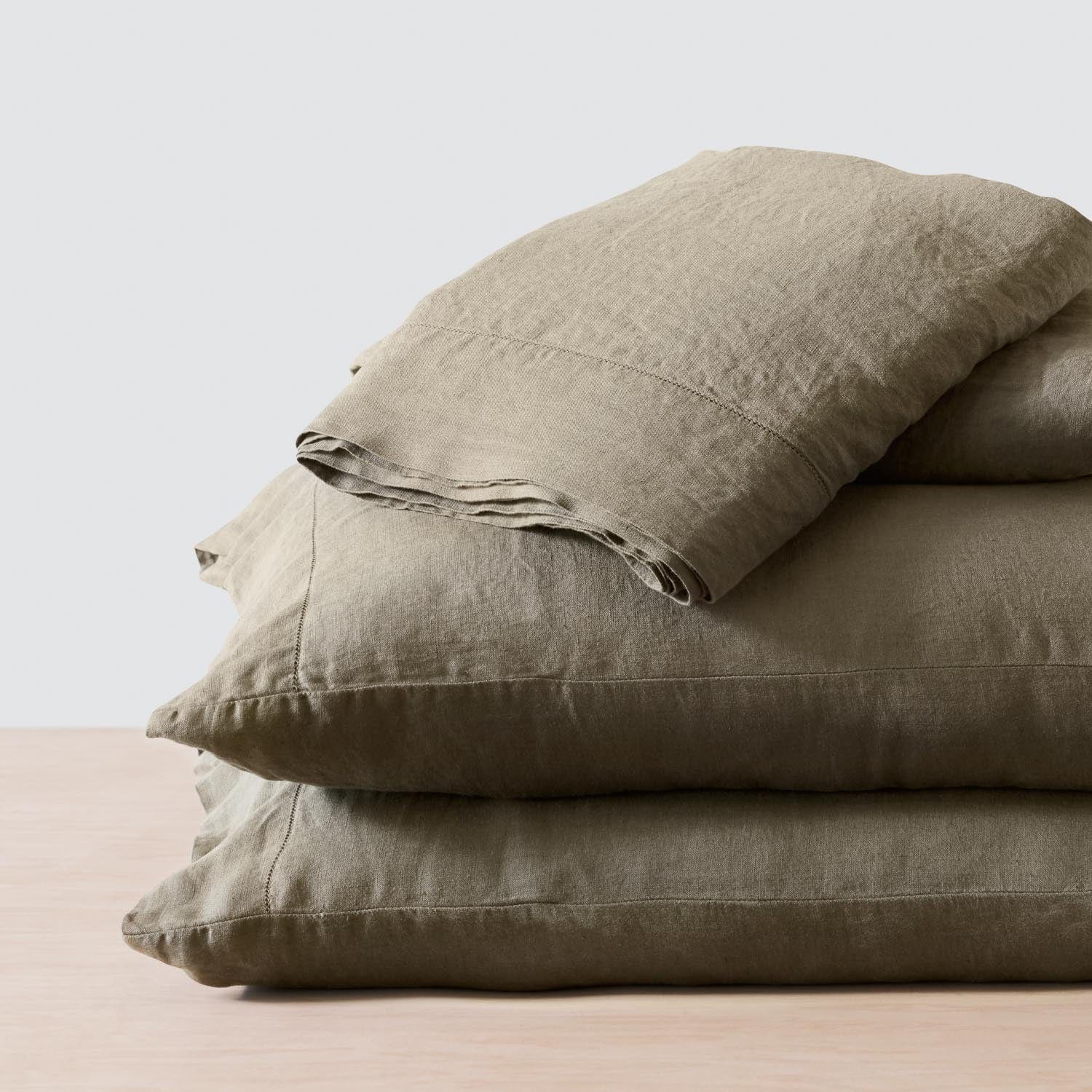 Stonewashed Linen Sheet Set in Blue - Image 10