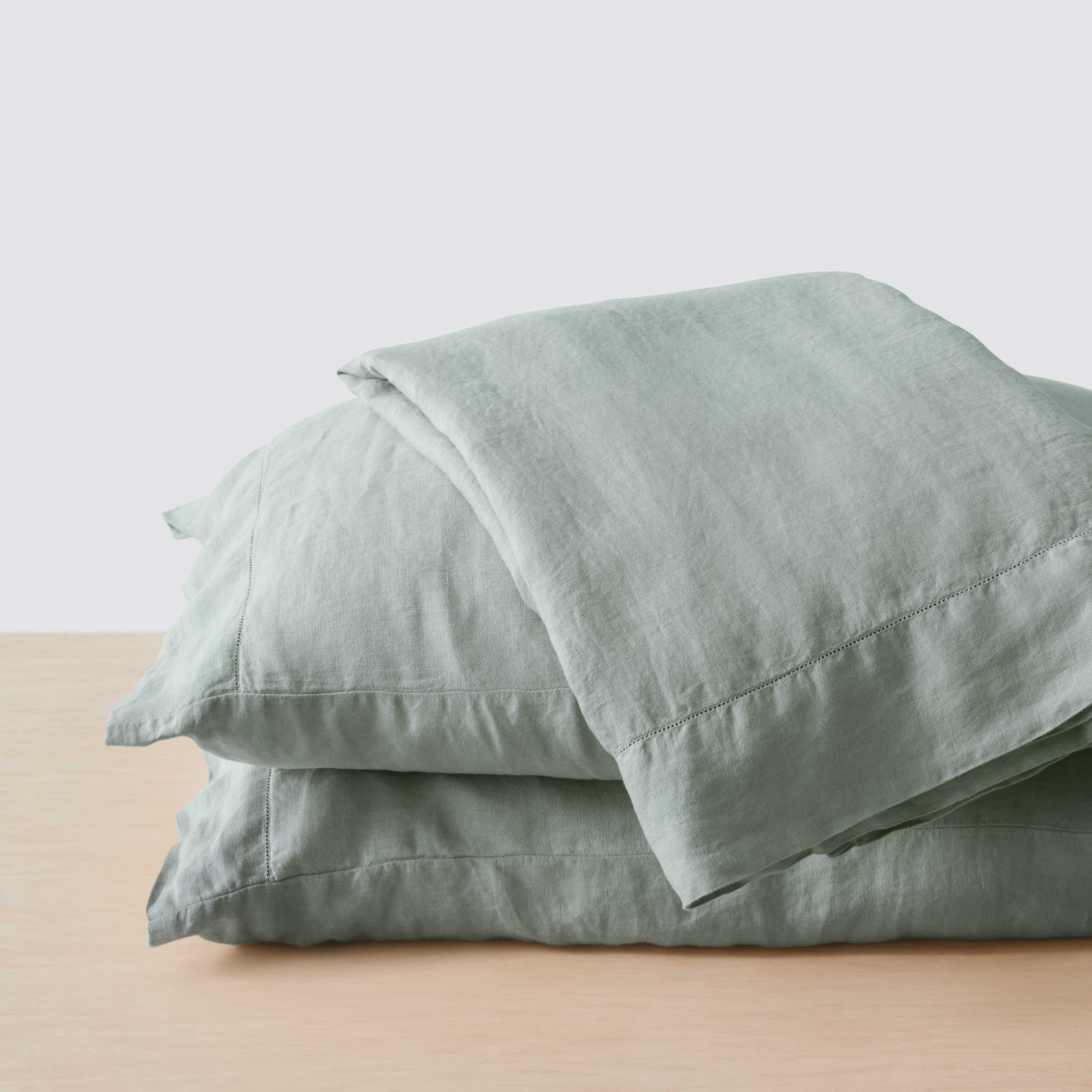 Stonewashed Linen Sheet Set in Blue - Image 18